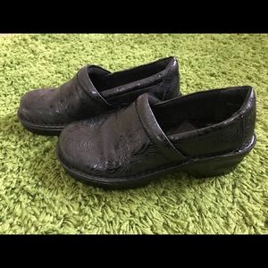 B.O.C. Peggy Clogs Black Paisley Print